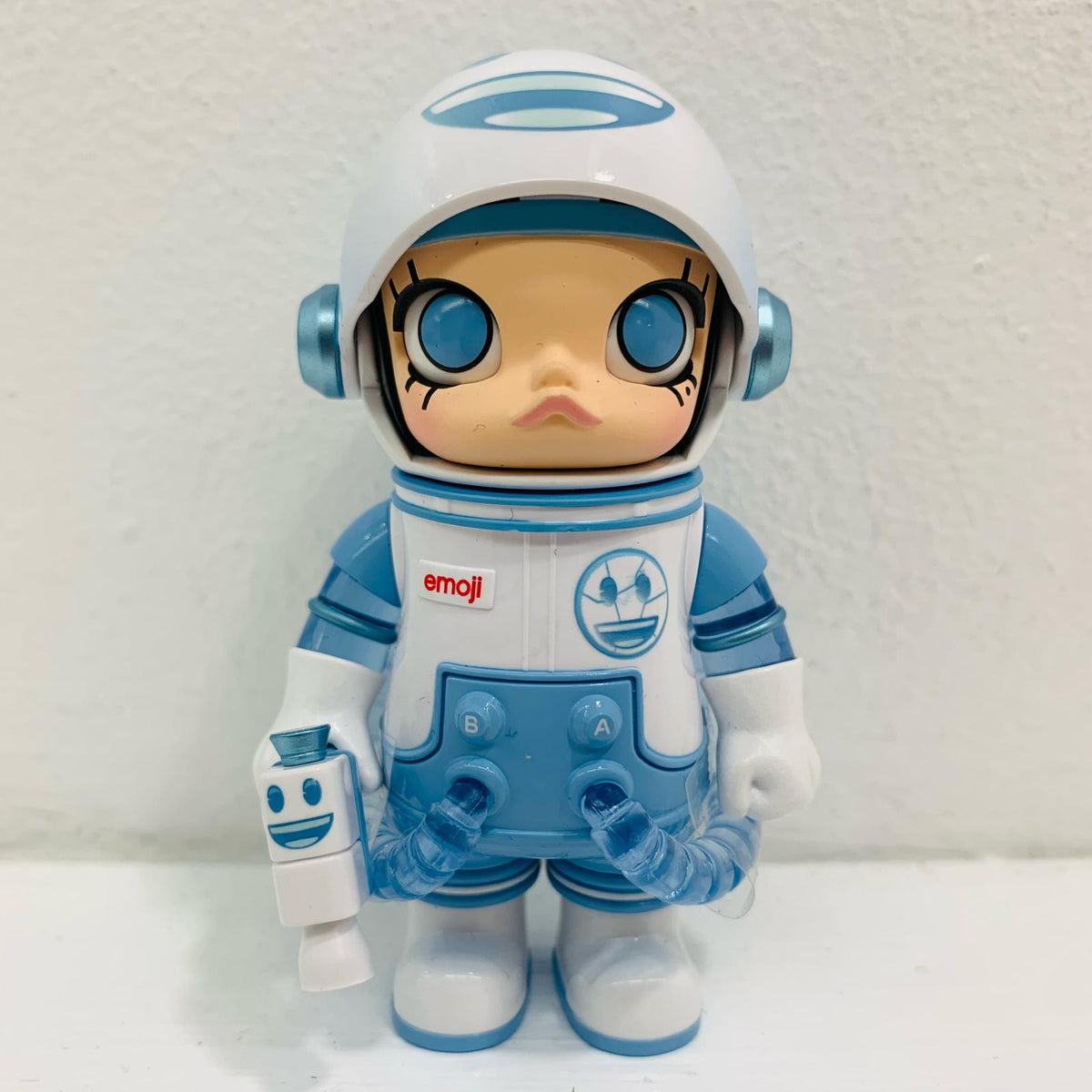 フィギュア FROZEN SMILE 「POPMART MEGA SPACE MOLLY 100%×emoji シリーズ【フィギュア】【飾磨店】