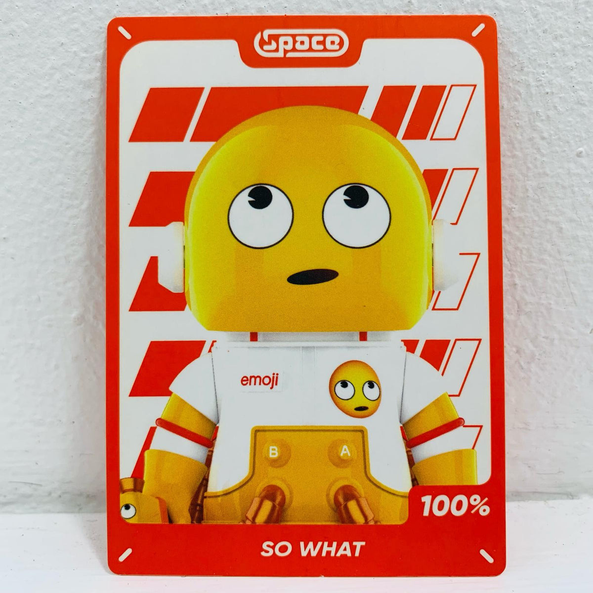 フィギュア SO WHAT 「POPMART MEGA SPACE MOLLY 100%×emoji シリーズ」【フィギュア】【飾磨店】