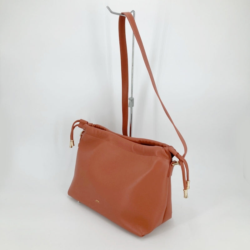 A.P.C | アーペーセー SAC NINON CROSSBODY BAG ショルダーバッグ PUAAT-F61583 オレンジ【イオン広店】