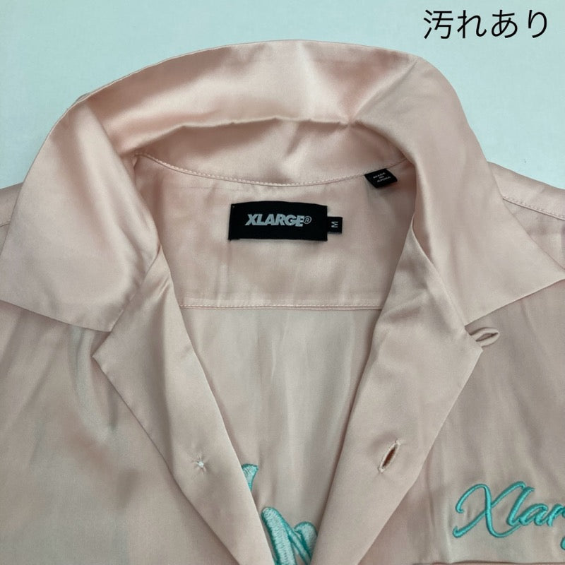 X-LARGE | エクストララージ S/S ACCIDENT SATIN SHIRT 半袖シャツ 01192404 ピンク サイズ：M【イオン広店】