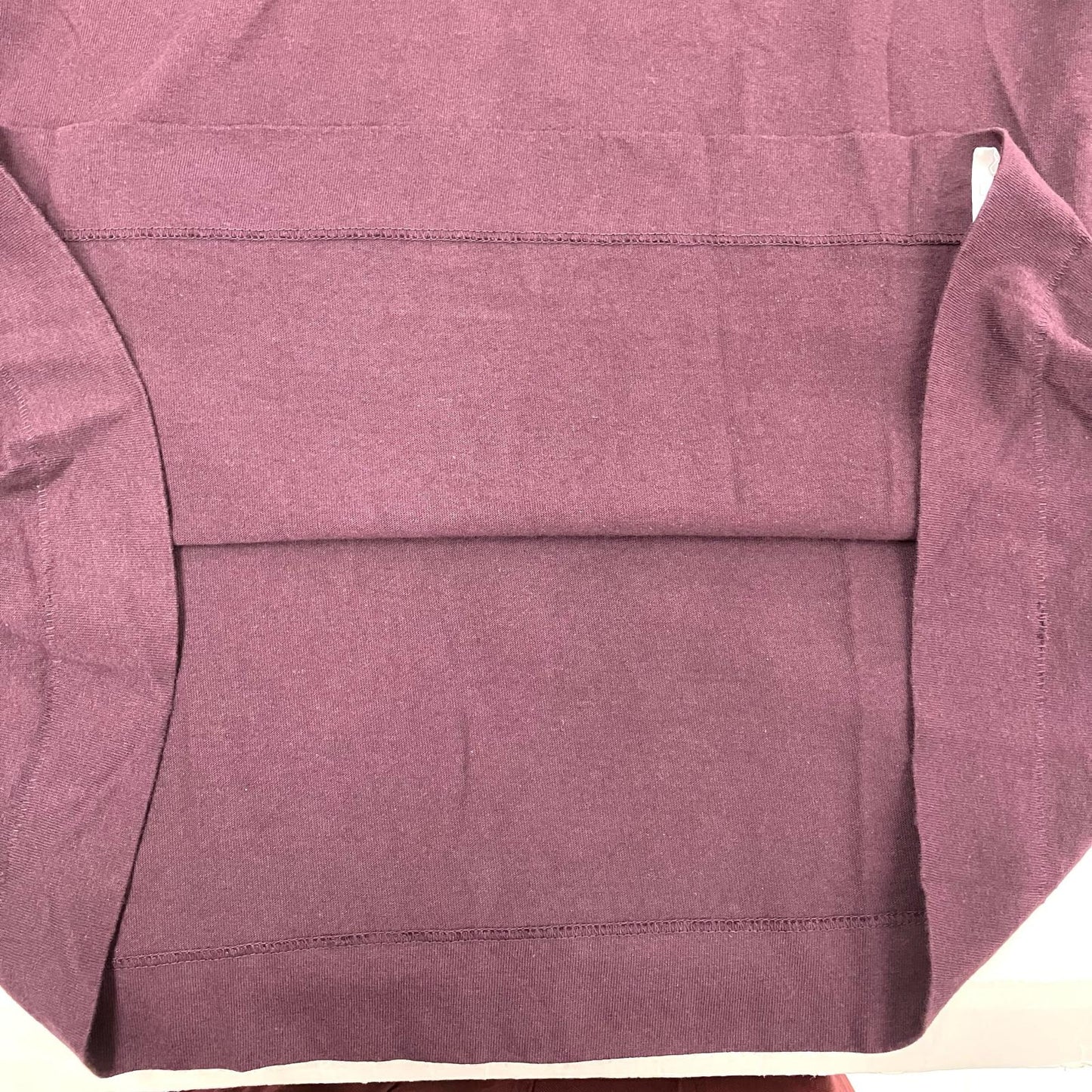 NECESSARY or UNNECESSARY | ネセサリーオアアンネセサリー UNIVERSITY OF NOWHERE 半袖Ｔシャツ レッド サイズ：XL【イオン広店】