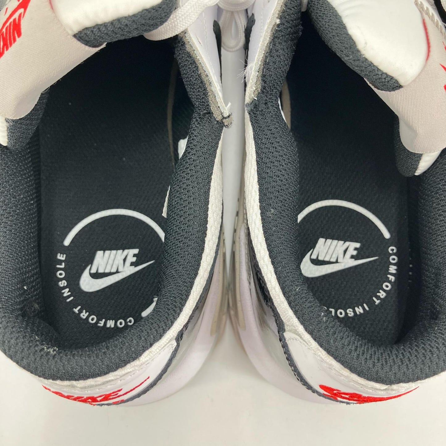 NIKE | ナイキ W Air Max Excee スニーカー DR2402-100 ホワイト 27cm【イオン広店】
