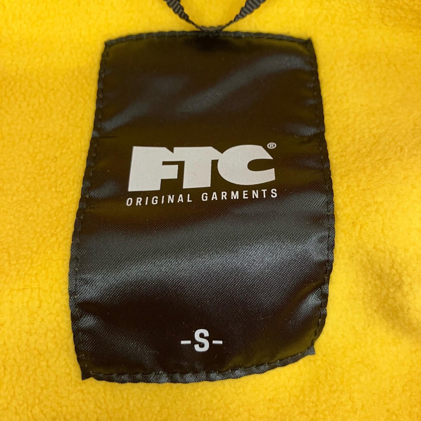 FTC | エフティーシー COLOR BLOCKED ANORAK JACKET その他アウター FTC018AWJ05 レッド サイズ：S【イオン広店】