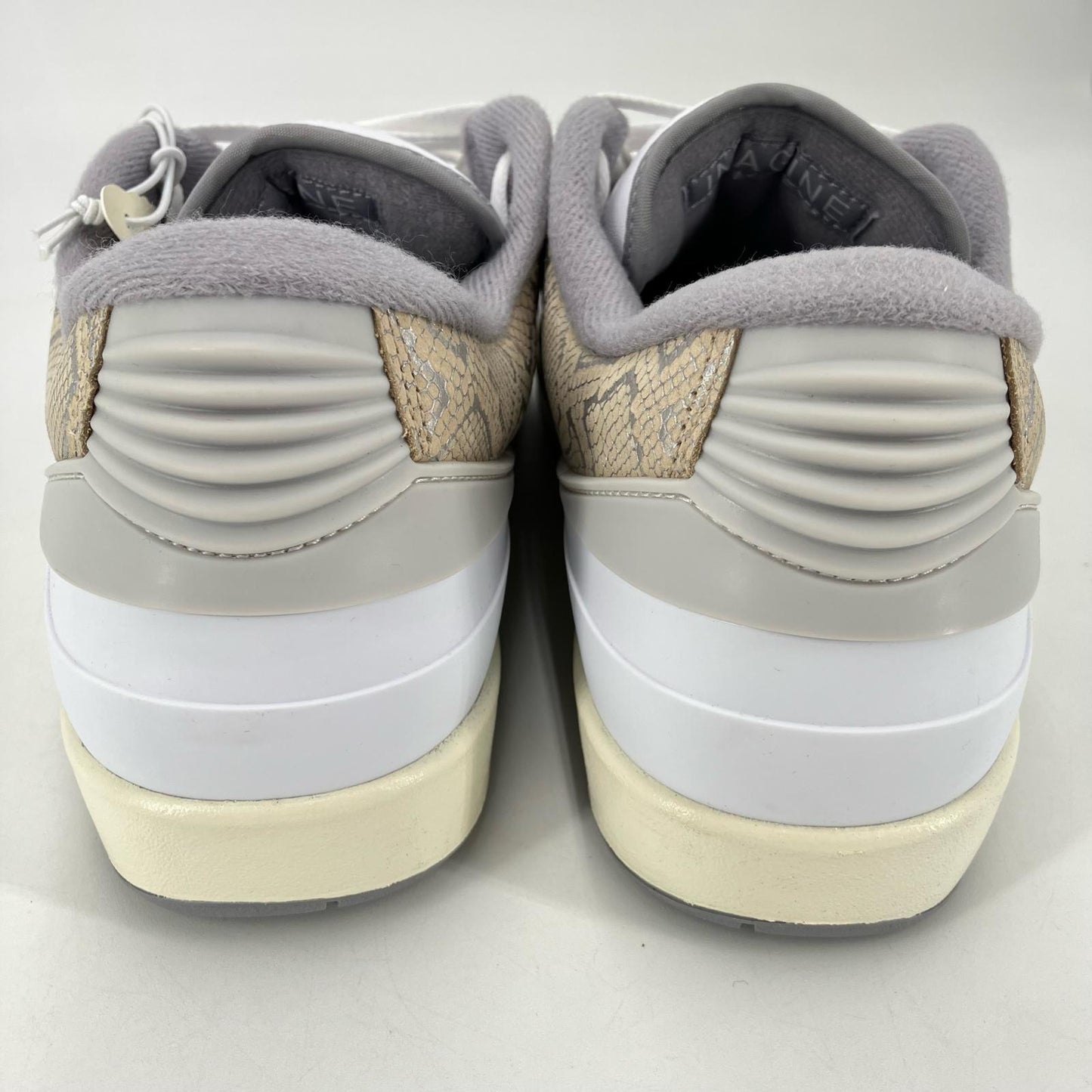 NIKE AIR JORDAN | ナイキ　エアー　ジョーダン Air Jordan 2 Retro Low スニーカー DV9956-100 ホワイト 28.5cm【イオン広店】