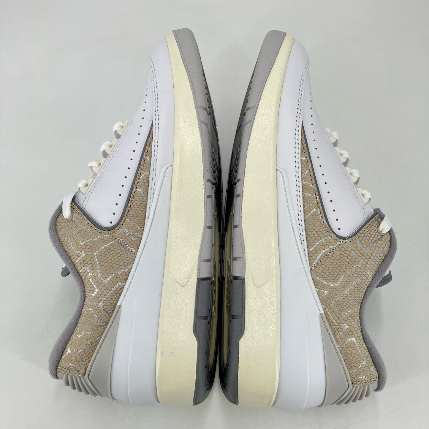 NIKE AIR JORDAN | ナイキ　エアー　ジョーダン Air Jordan 2 Retro Low スニーカー DV9956-100 ホワイト 28.5cm【イオン広店】