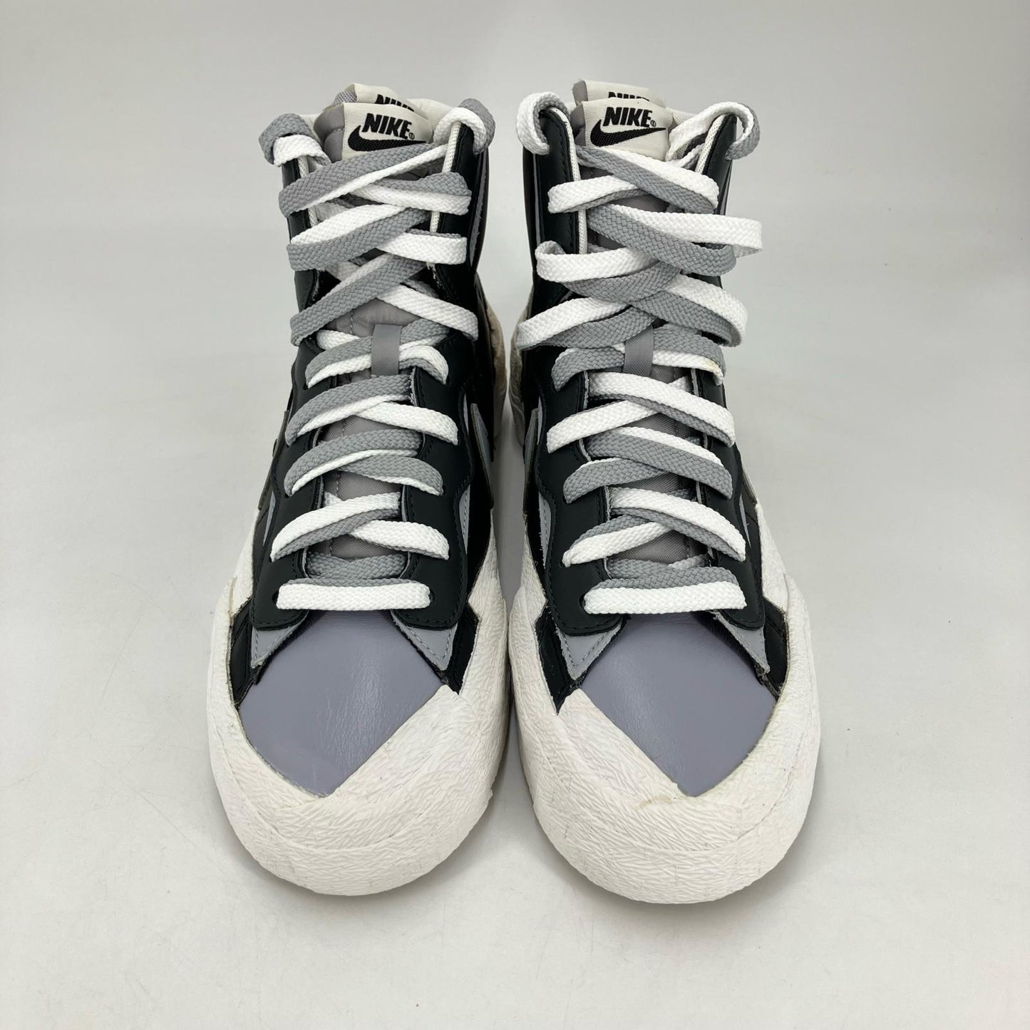 NIKE | ナイキ sacai × NIKE BLAZER MID スニーカー BV0072-002 ブラック 29cm【イオン広店】