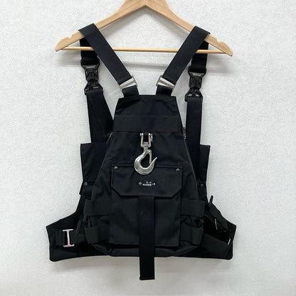 JUNYA WATANABE COMME des GARCONS MAN | ジュンヤワタナベコムデギャルソンマン MXDVS コラボベスト ベスト WM-K201-051 ブラック【イオン広店】