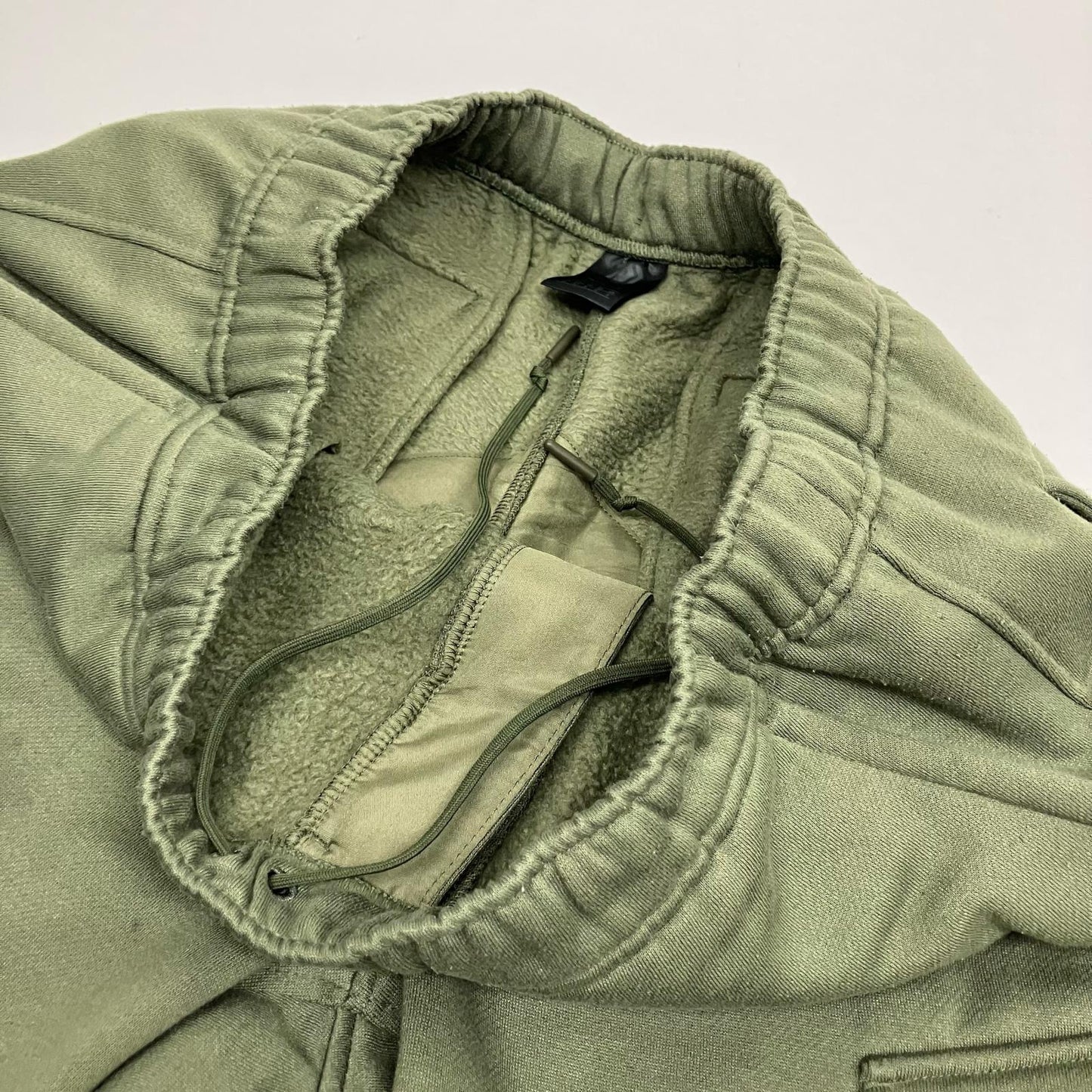 DAIWA PIER39 | ダイワピア TECH SWEAT 6P PANTS パンツ BP-53022W カーキ サイズ：M【イオン広店】