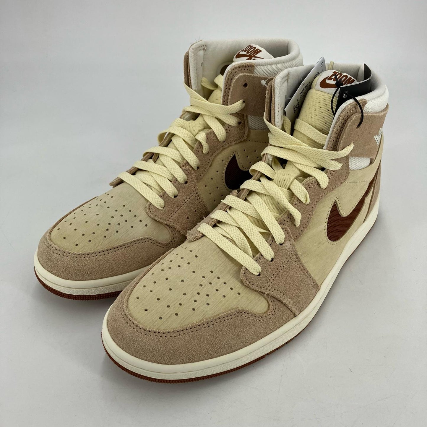 NIKE AIR JORDAN | ナイキ　エアー　ジョーダン Air Jordan 1 High Zoom CMFT 2 スニーカー DV1307-120 ベージュ 28.5cm【イオン広店】