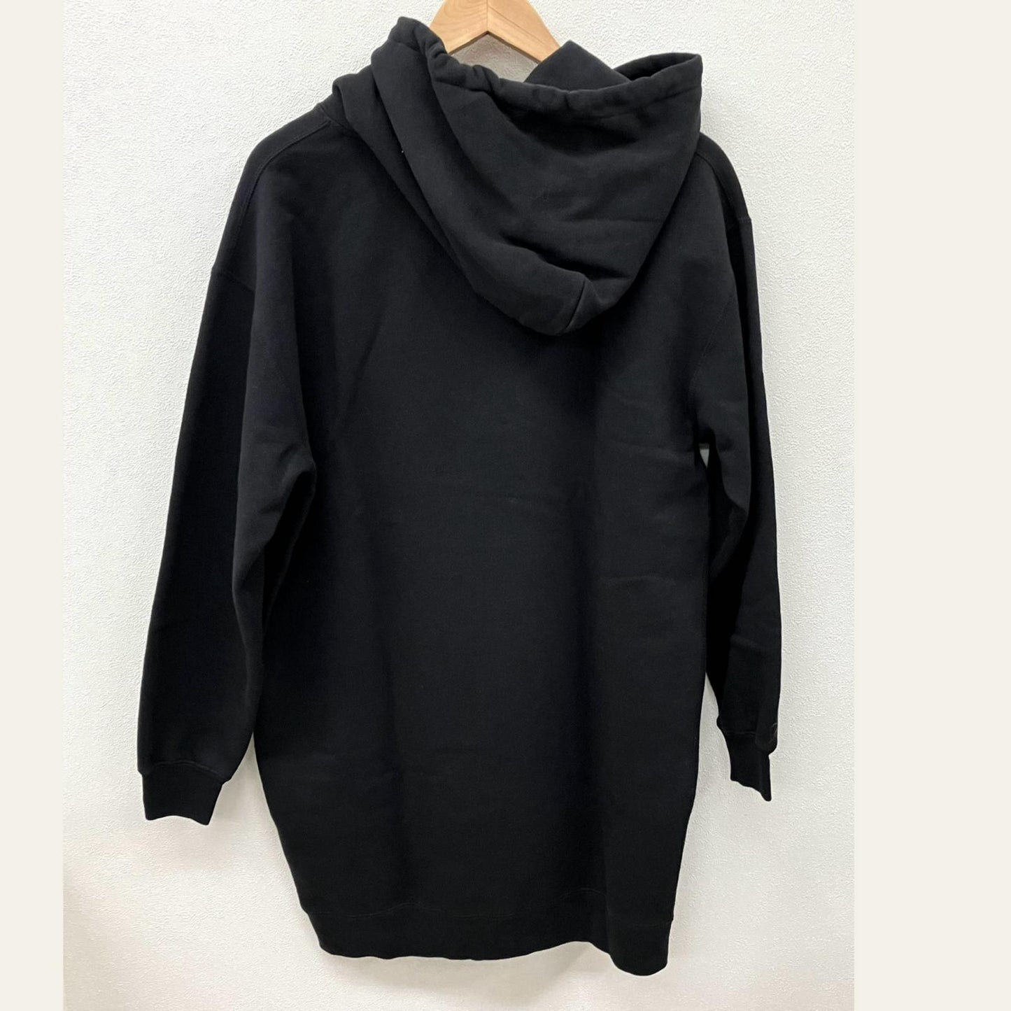 A BATHING APE | アベイシングエイプ SEQUIN APE HEAD HOODIE ワンピース 0010PG302509X ブラック サイズ：S【イオン広店】