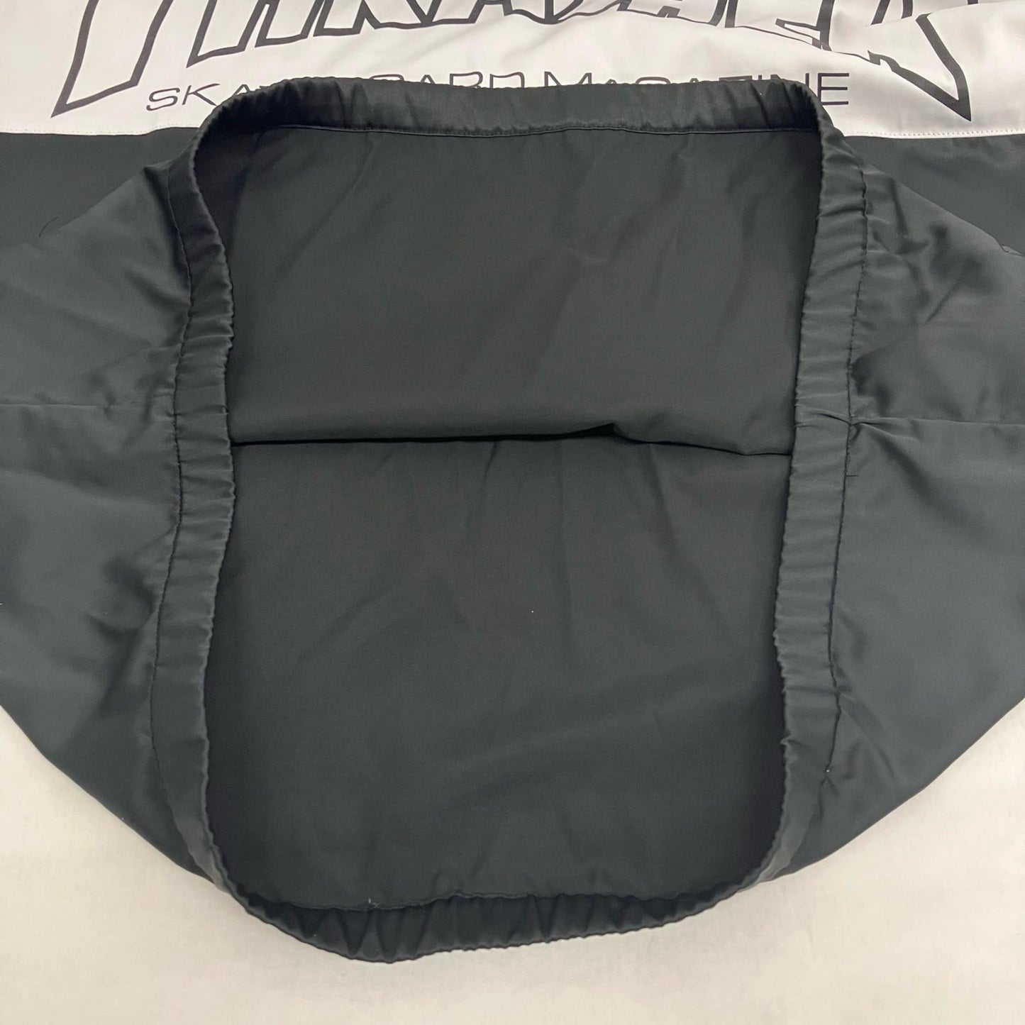 THRASHER | スラッシャー MAG ANORAK-PK パーカー TH5160 ブラック サイズ：XL【イオン広店】
