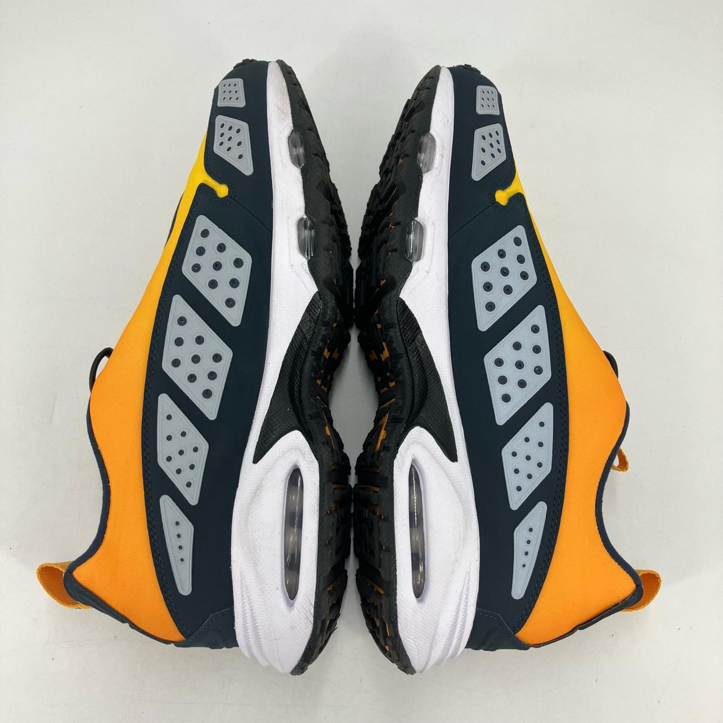 NIKE | ナイキ Women's Air Max SNDR? スニーカー HJ8080-700 イエロー 27.5cm【イオン広店】