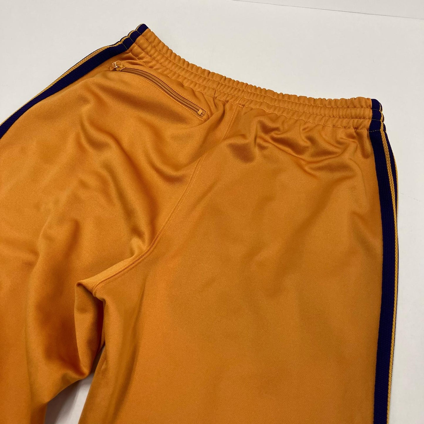 Needles | ニードルス TRACK PANT POLY SMOOTH パンツ KP220 オレンジ サイズ：S【イオン広店】