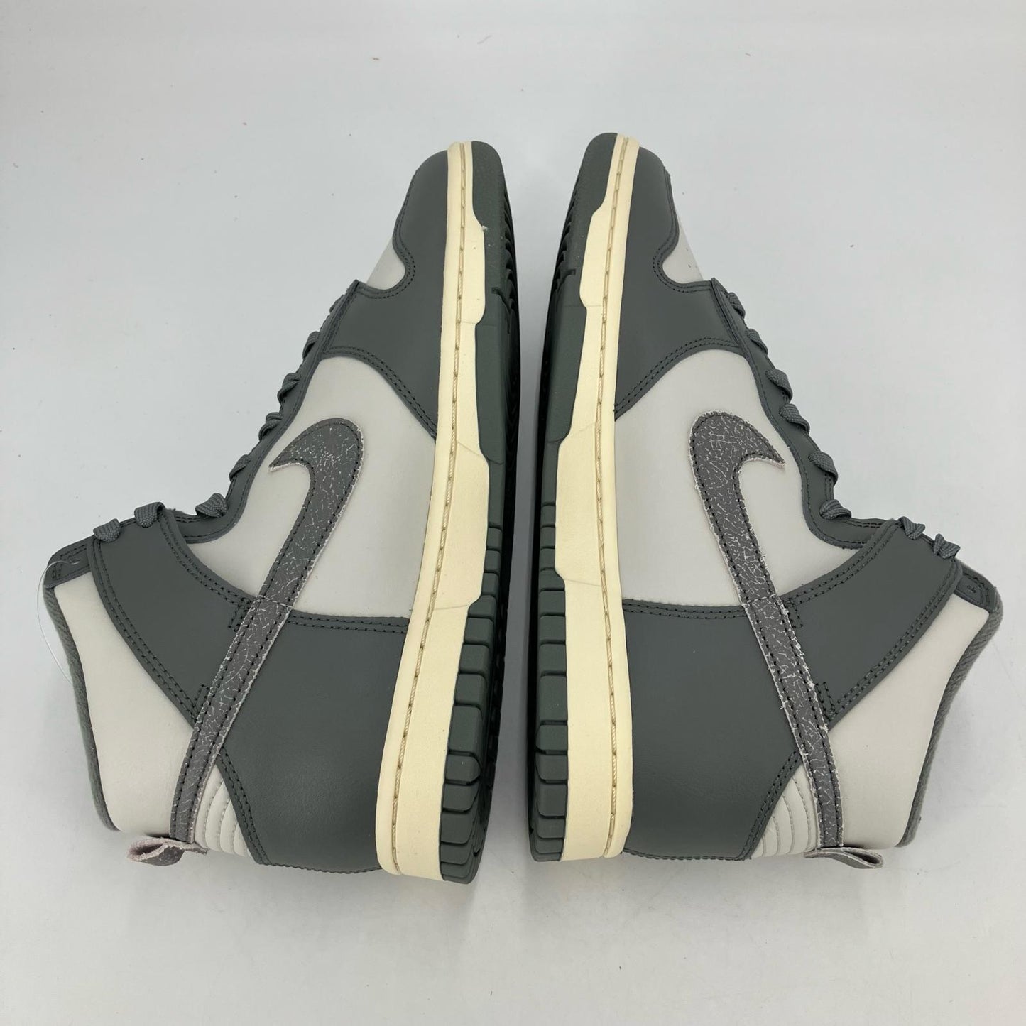NIKE | ナイキ Dunk High Retro SE Vintage スニーカー DM0582-001 グレー 26.5cm【イオン広店】