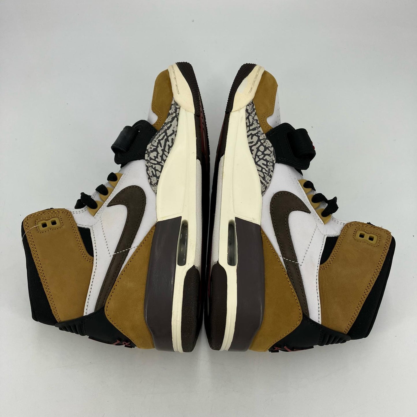 NIKE AIR JORDAN | ナイキ　エアー　ジョーダン Air Jordan Legacy 312 'Rookie of the Year' スニーカー AV3922-102 ブラウン 26.5cm【イオン広店】
