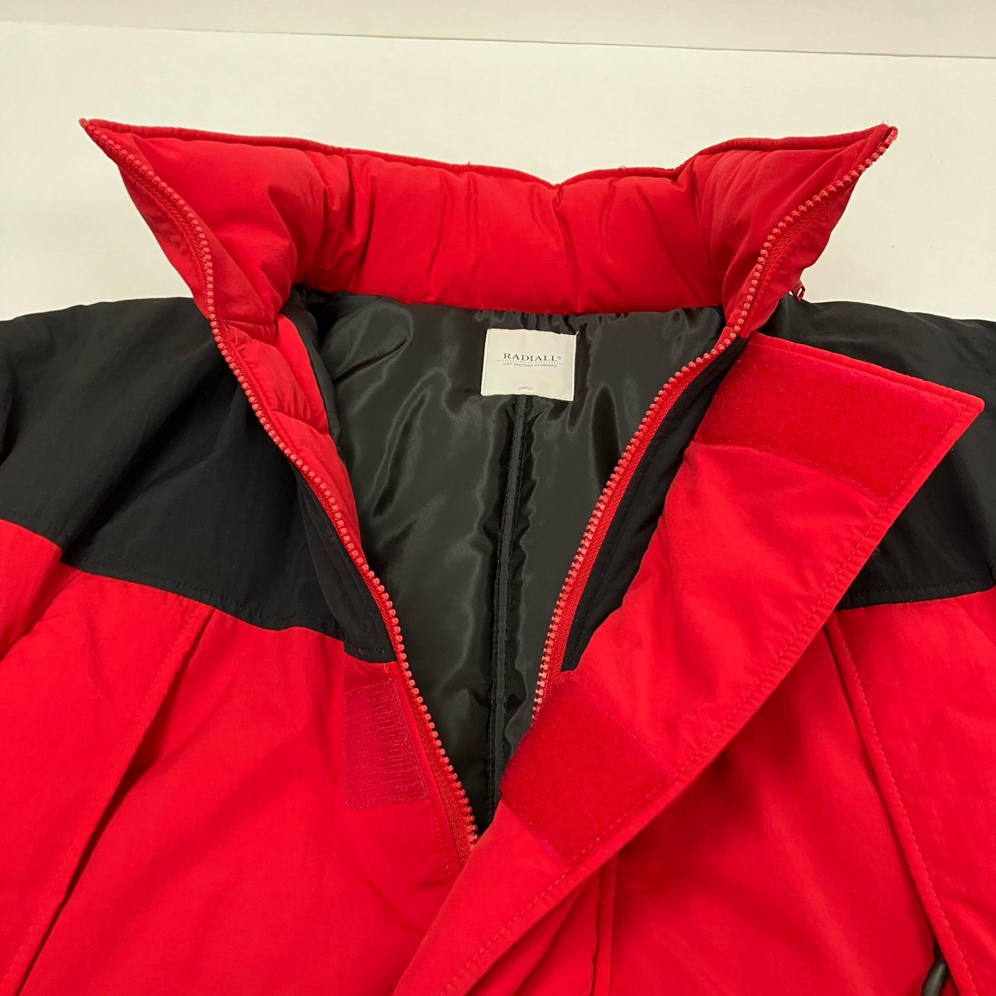 RADIALL | ラディアル RED WOOD MONSTER PARKA 中綿ジャケット RAD-18AW-JK002 レッド サイズ：S【イオン広店】