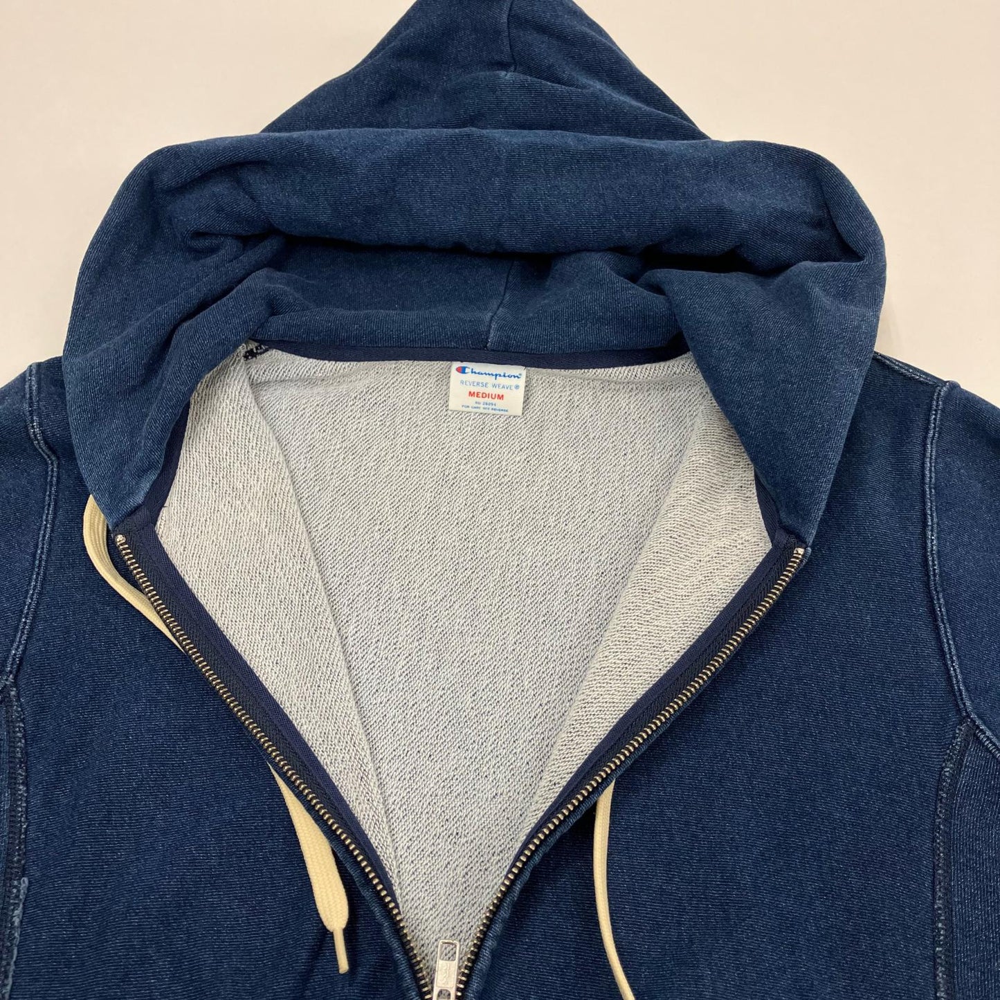 Champion | チャンピオン reverse weave パーカー C3-H102 インディゴ サイズ：M【イオン広店】
