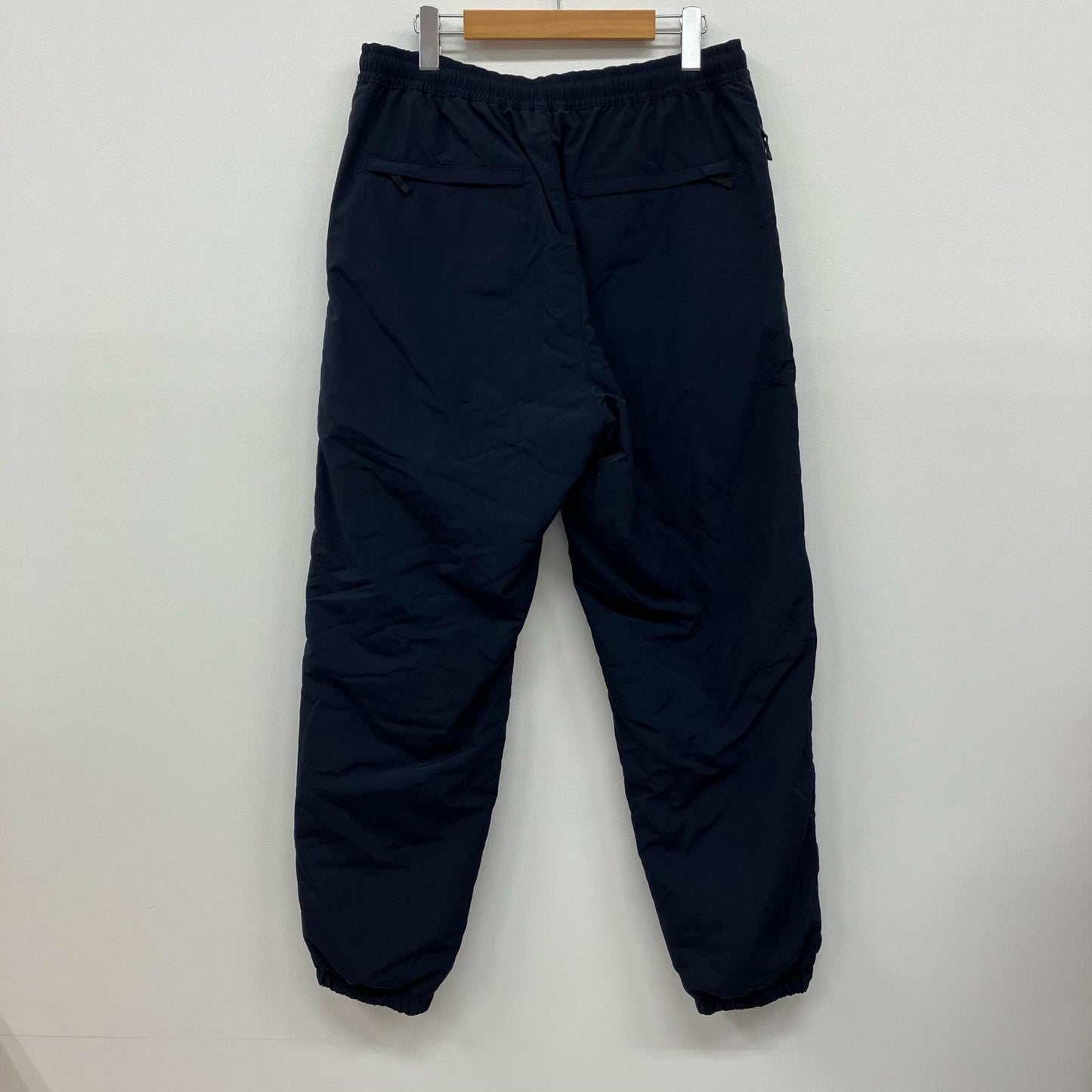 NYLON PADED PANTS パンツ AW23BRENPT05LP ネイビー サイズ：L【イオン広店】