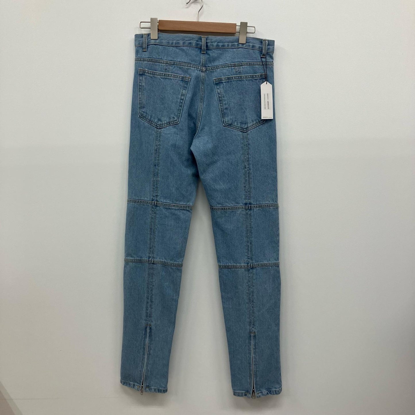 ダメージ加工デニムパンツ LIBERE デニムパンツ ライトブルー サイズ：M【イオン広店】