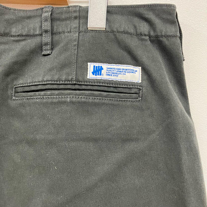 UNDEFEATED | アンディフィーテッド OFFICER CHINO チノパンツ 213077204002 ブラック サイズ：34【イオン広店】