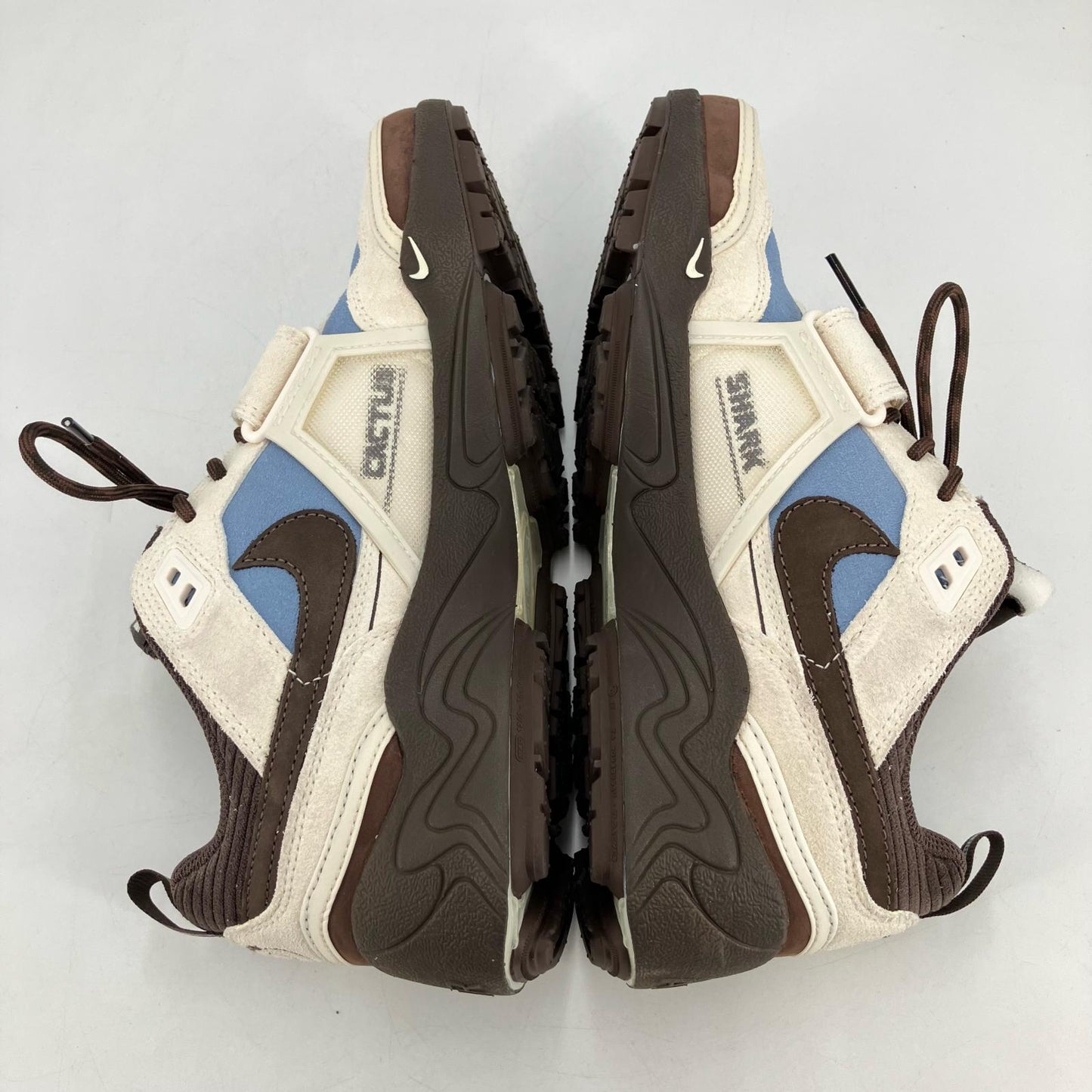 NIKE | ナイキ Travis Scott × Nike Zoom Field Jaxx スニーカー HQ3072-400 マルチカラー 26cm【イオン広店】
