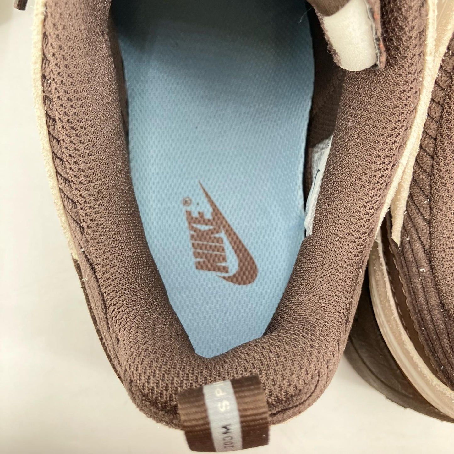 NIKE | ナイキ Travis Scott × Nike Zoom Field Jaxx スニーカー HQ3072-400 マルチカラー 26cm【イオン広店】
