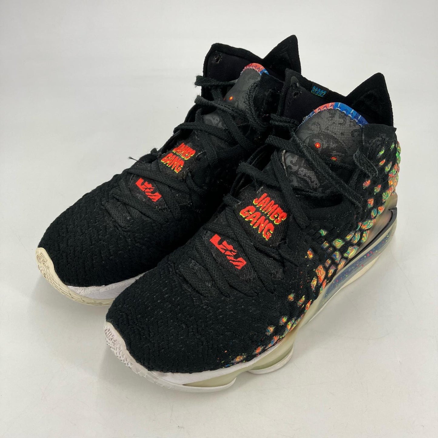 NIKE | ナイキ LeBron 17 James Gang スニーカー BQ3177-005 ブラック 27cm【イオン広店】
