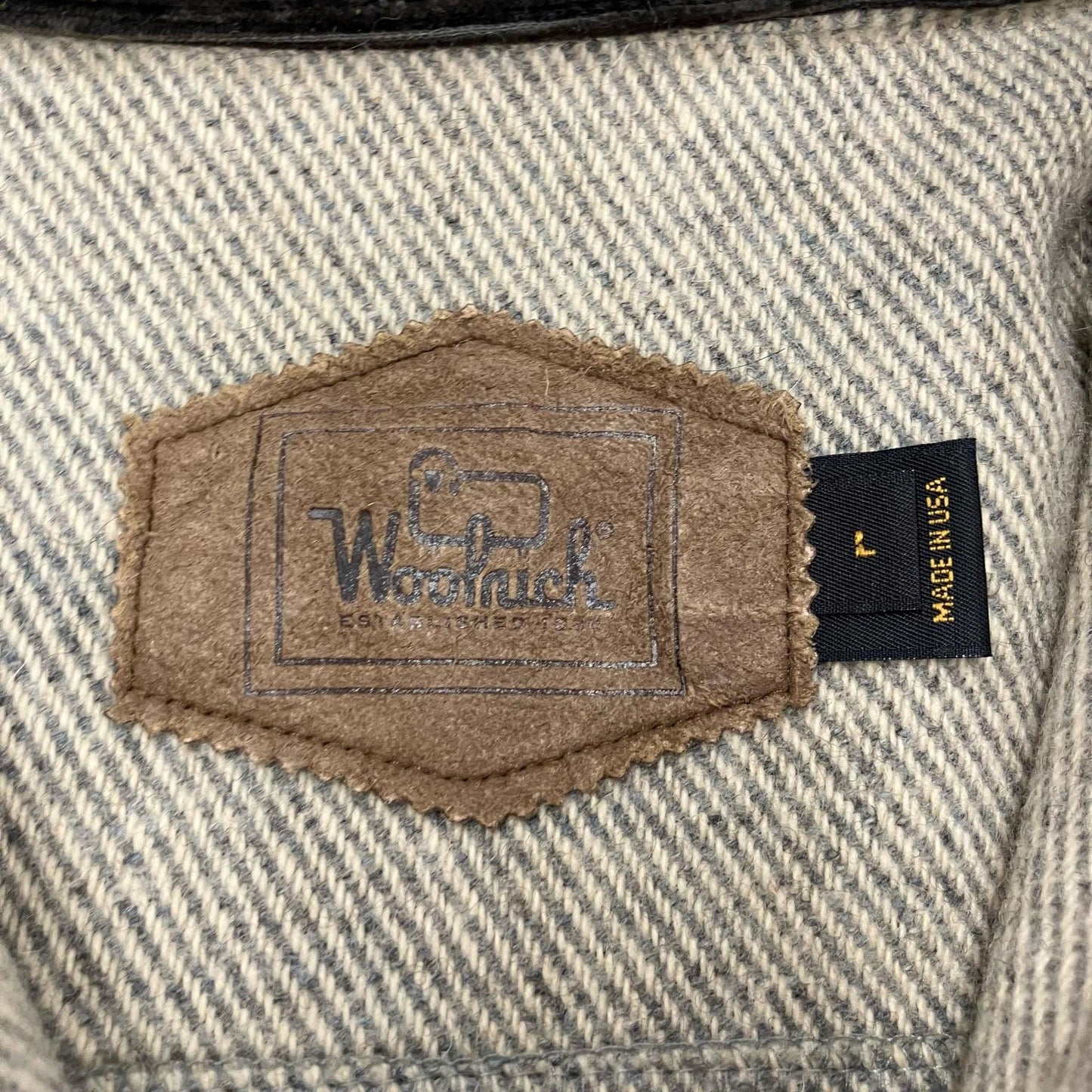 WOOLRICH | ウールリッチ その他アウター グレー サイズ：L【イオン広店】