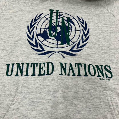 FRUIT OF THE LOOM | フルーツオブザルーム UNITED NATIONS パーカー グレー サイズ：M【イオン広店】
