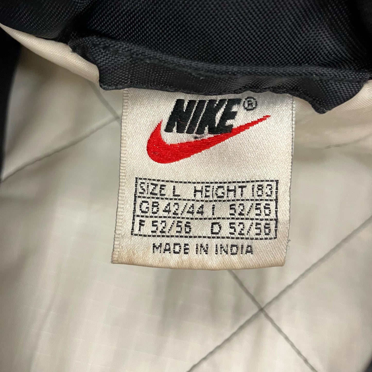 NIKE | ナイキ ナイロンジャケット ブラック サイズ：L【イオン広店】