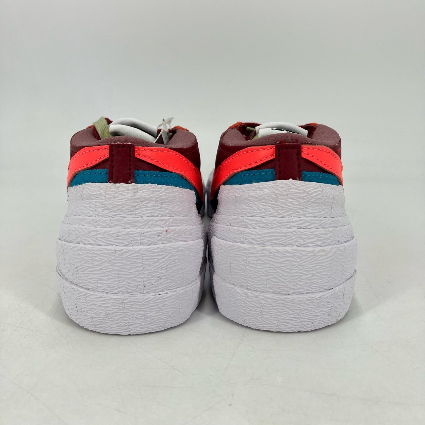 NIKE | ナイキ KAWS × sacai × Nike Blazer Low スニーカー DM7901-600 マルチカラー 26.5cm【イオン広店】