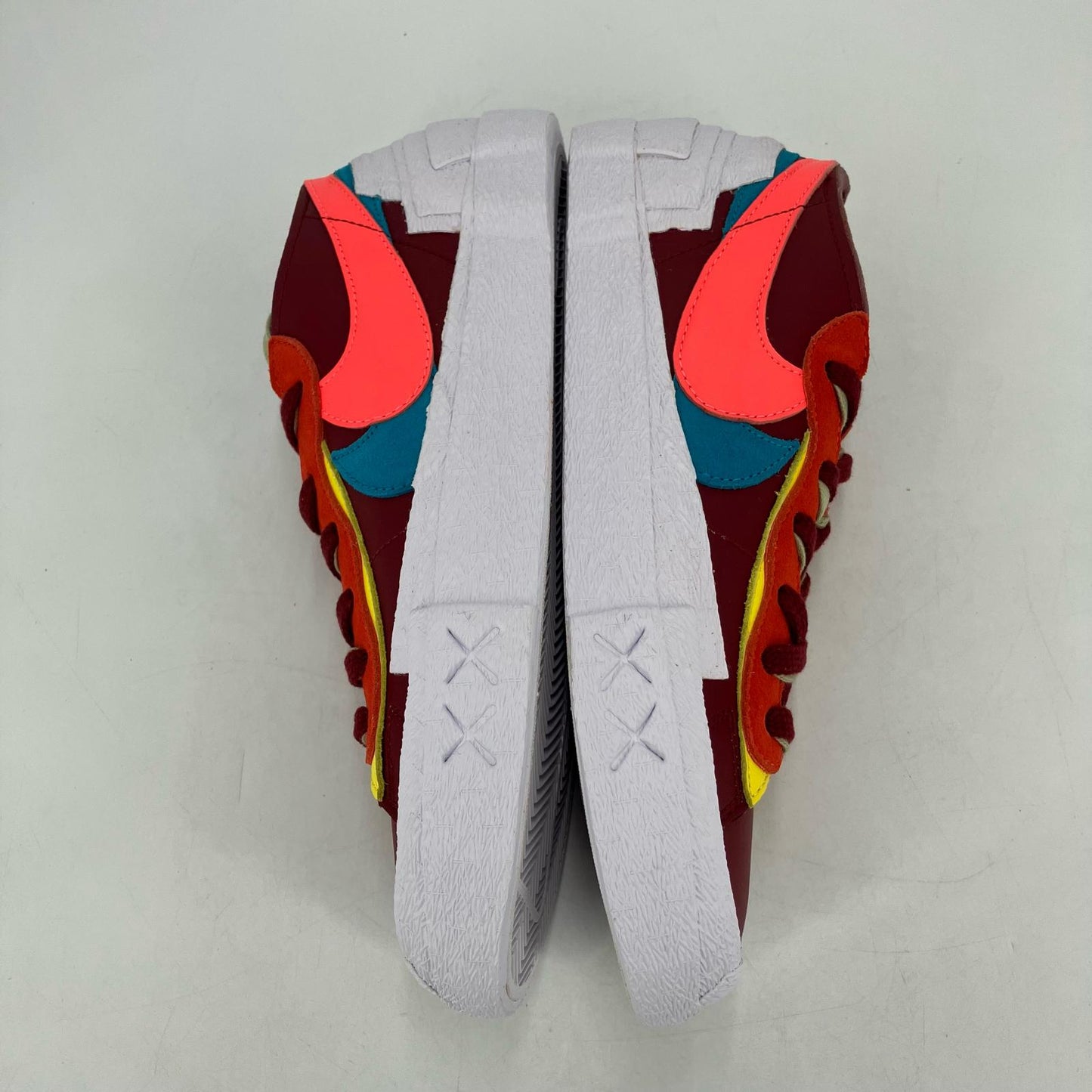 NIKE | ナイキ KAWS × sacai × Nike Blazer Low スニーカー DM7901-600 マルチカラー 26.5cm【イオン広店】