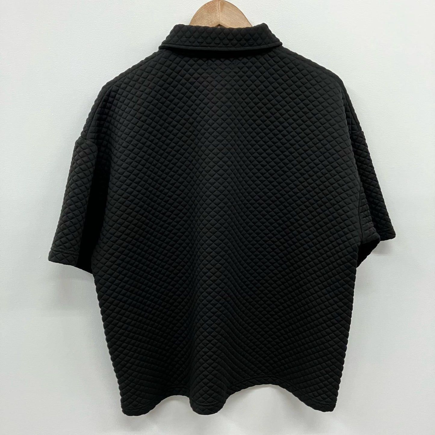 X-LARGE | エクストララージ BARBED WIRE POLO SHIRT ポロシャツ 101242013003 ブラック サイズ：L【イオン広店】