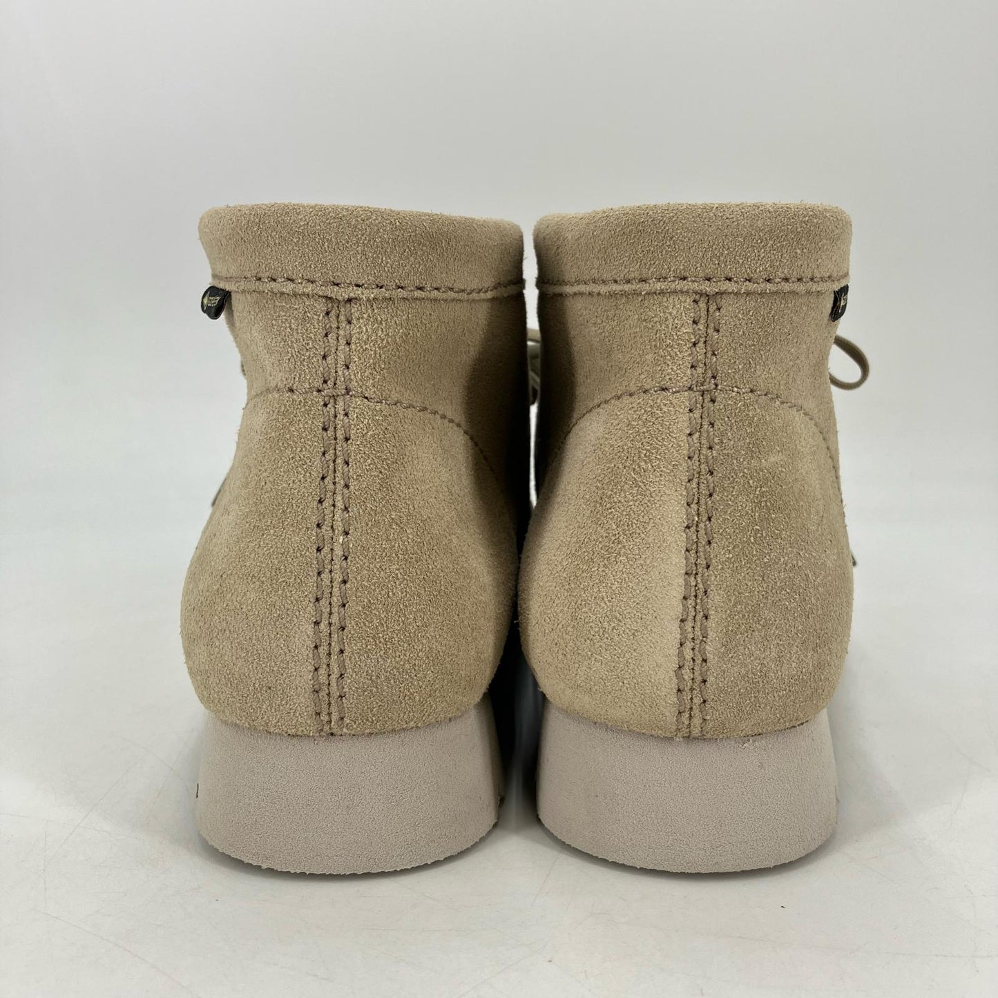Clarks | クラークス WALLABEEBTB GTX その他靴 ベージュ 27cm【イオン広店】