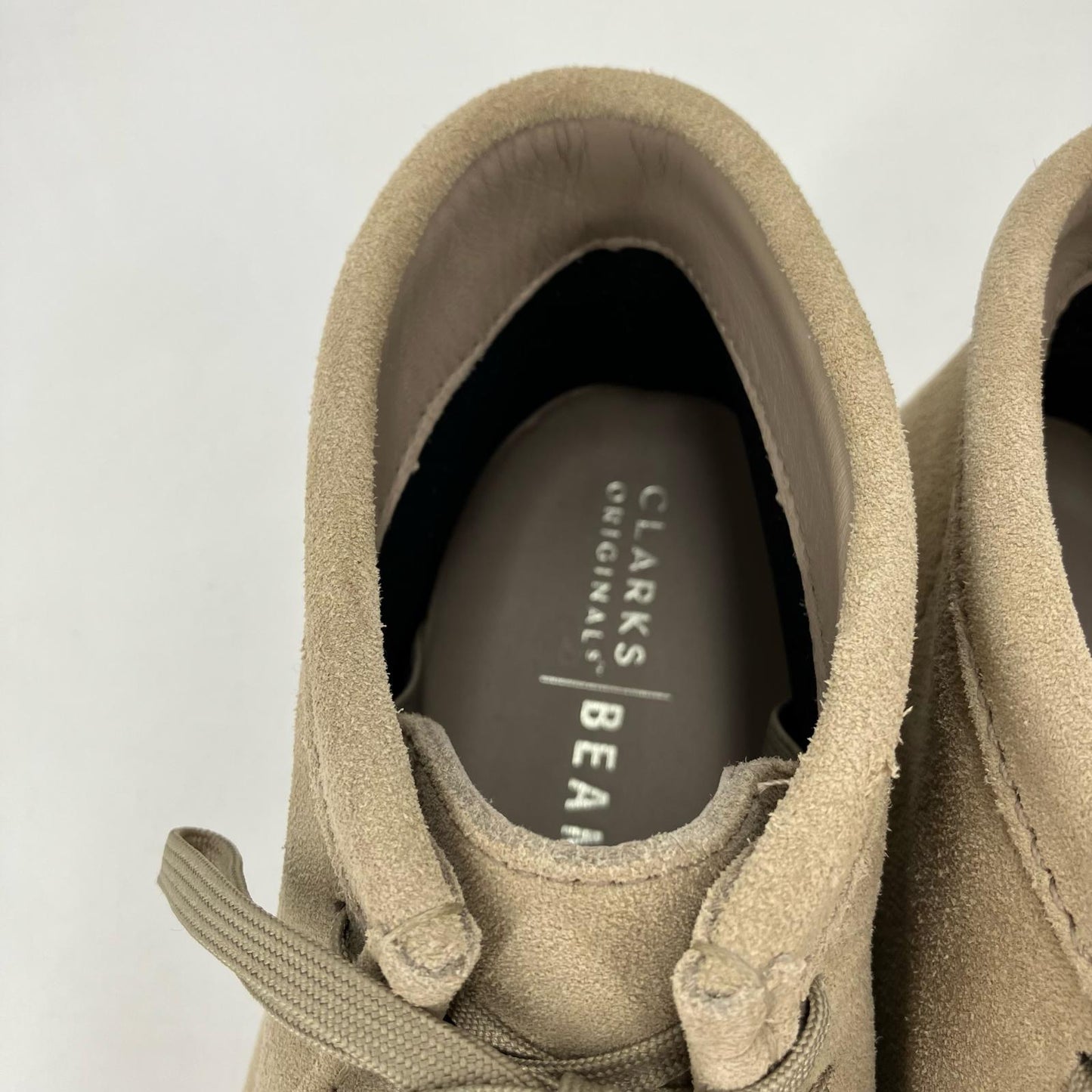 Clarks | クラークス WALLABEEBTB GTX その他靴 ベージュ 27cm【イオン広店】