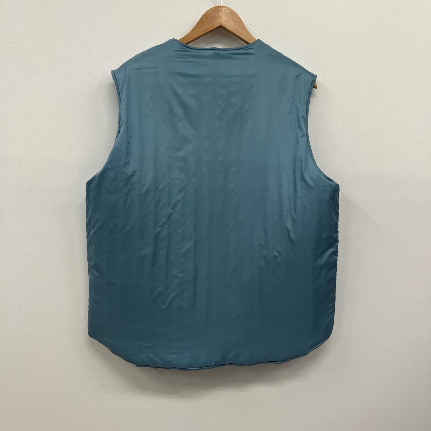 Hombre Nino | オンブレニーニョ CORONA DEEP FREEZE SIMPLE VEST 中綿ベスト HNO222-JK0001 ライトブルー サイズ：L【イオン広店】