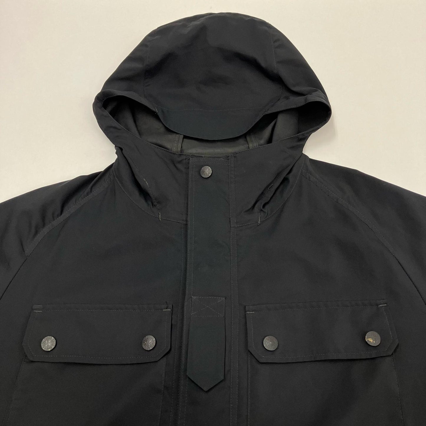 WHITE MOUNTAINEERING | ホワイトマウンテニアリング マウンテンパーカー WM1771228 ブラック サイズ：1【イオン広店】