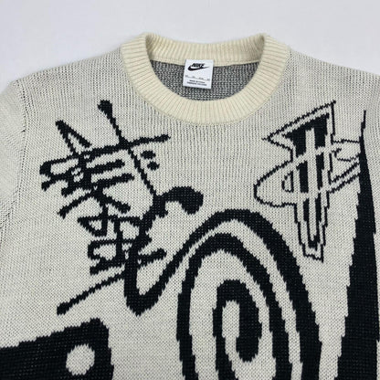 STUSSY | ステューシー ×NIKE Knit Sweater セーター DR2893-238 ホワイト サイズ：XS【イオン広店】