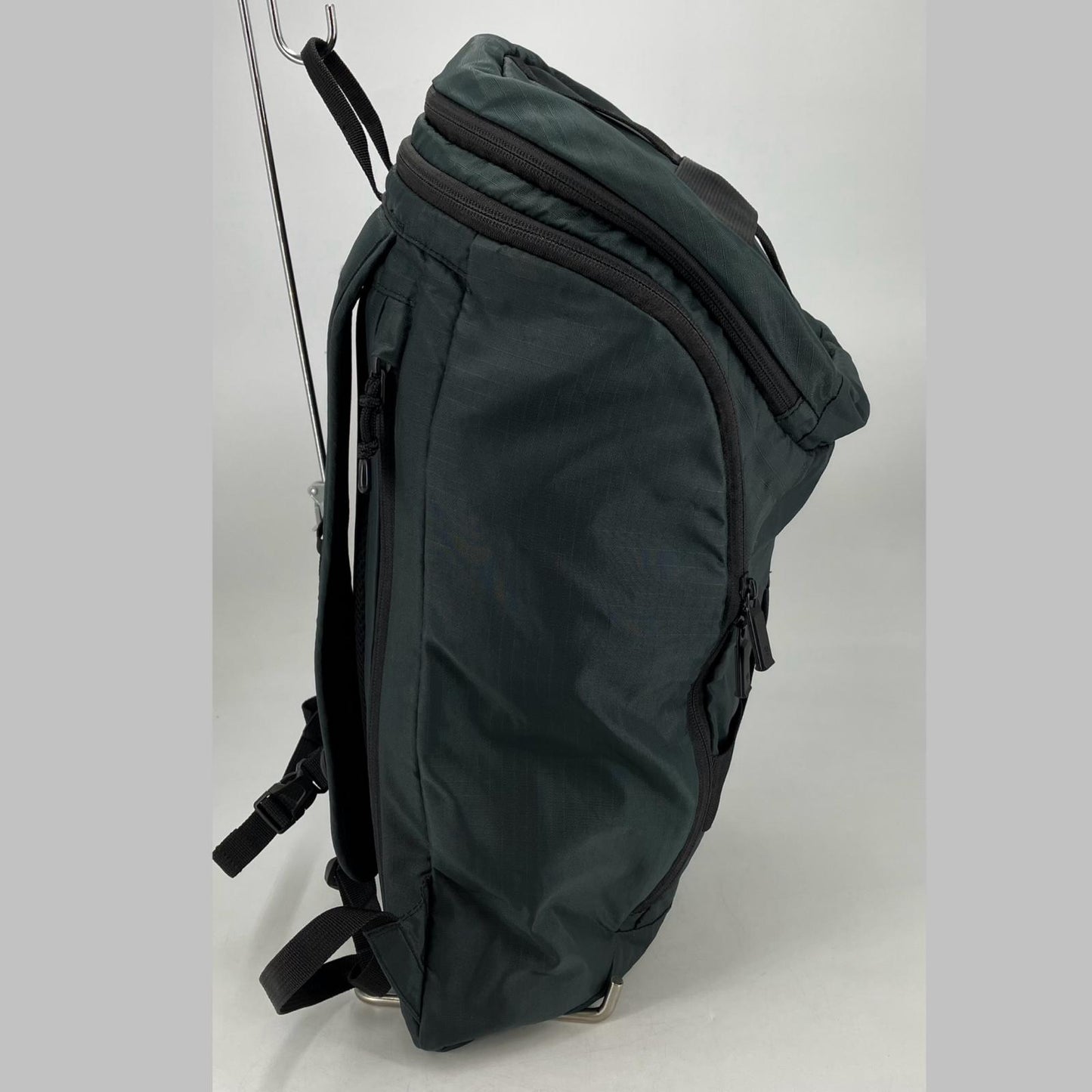 MOUNTAIN HARDWEAR | マウンテンハードウェア × N.HOOLYWOOD リュック・デイパック OE2131 ブラック【イオン広店】