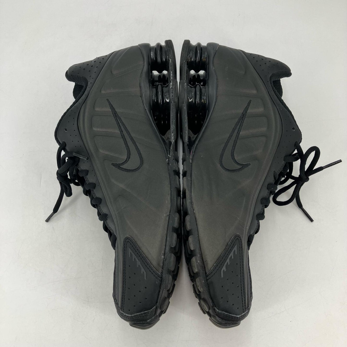 NIKE | ナイキ SHOX R4 スニーカー HQ1988-001 ブラック 29cm【イオン広店】