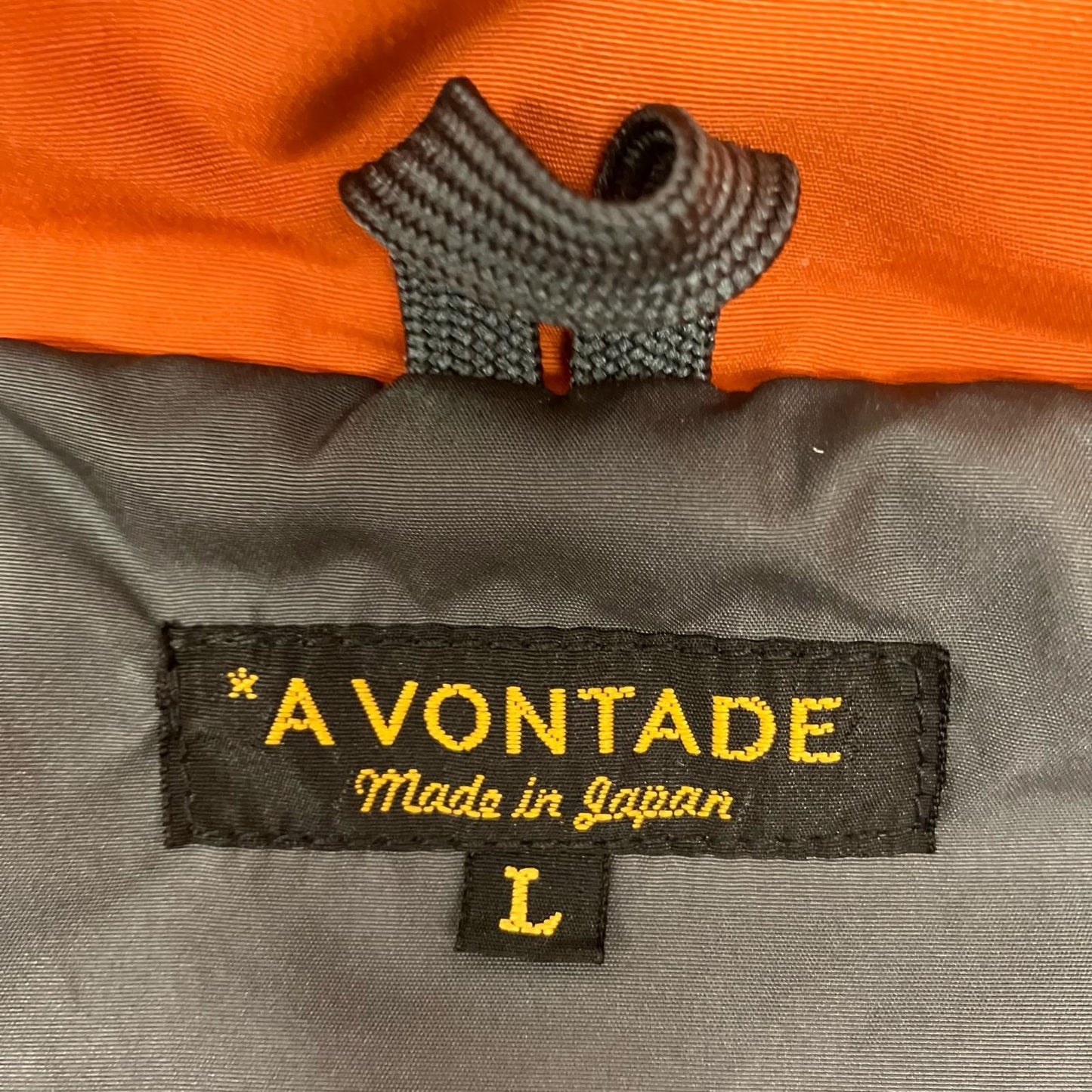 A VONTADE | アボンタージ マウンテンパーカー オレンジ サイズ：L【イオン広店】