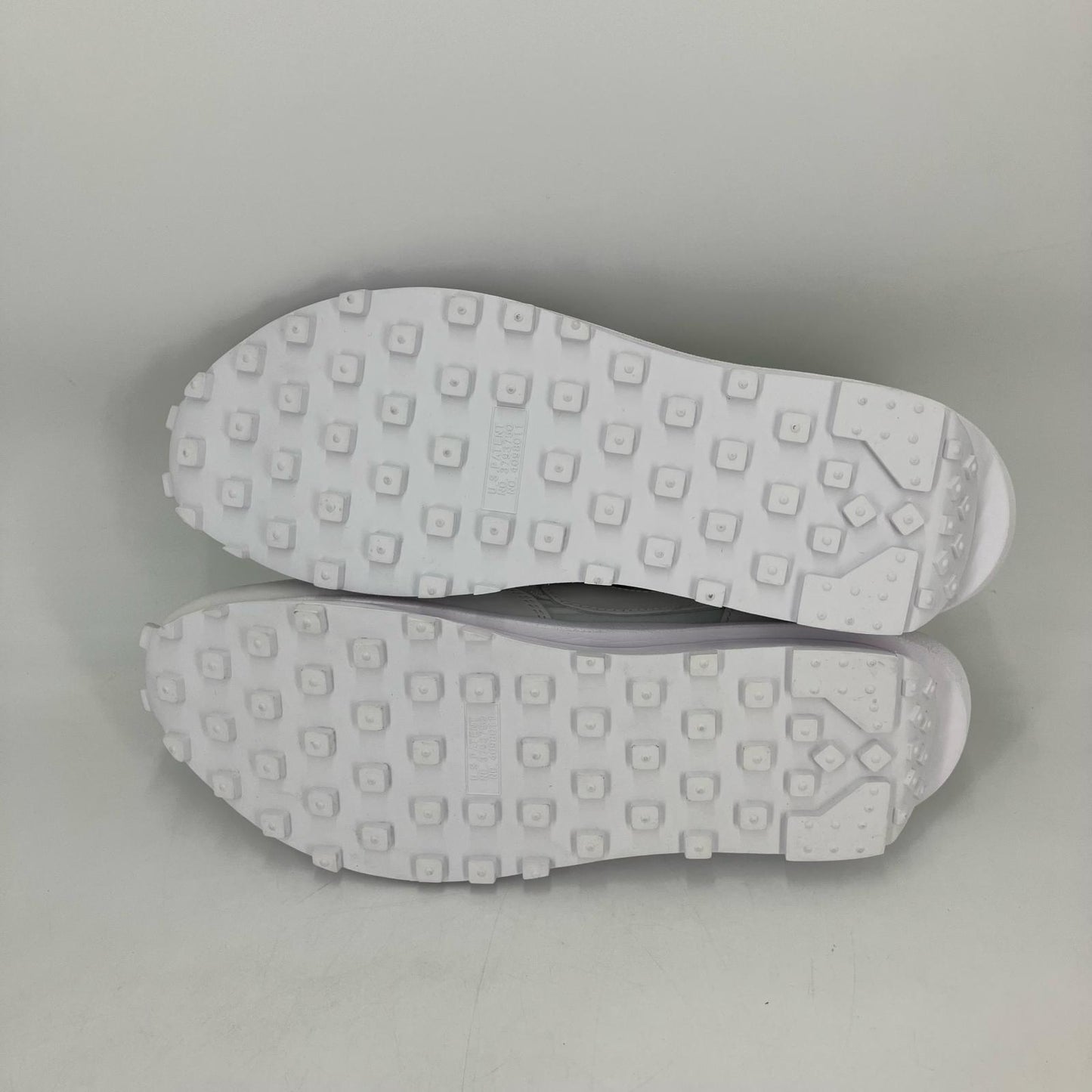 NIKE | ナイキ sacai × Nike LDV Waffle　Triple White スニーカー BV0073-101 ホワイト 29cm【イオン広店】