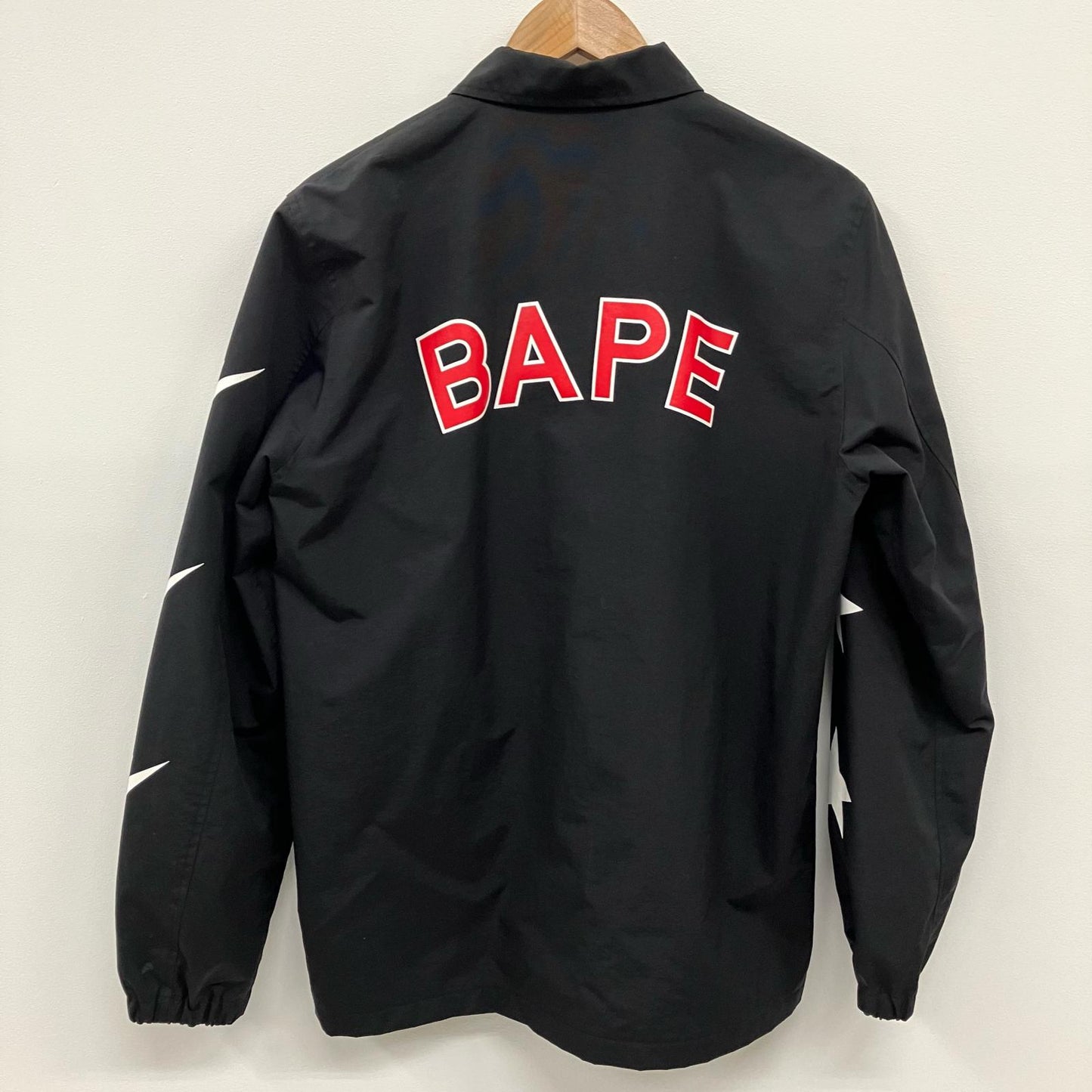 A BATHING APE | アベイシングエイプ その他アウター 001LJF701003X ブラック サイズ：S【イオン広店】