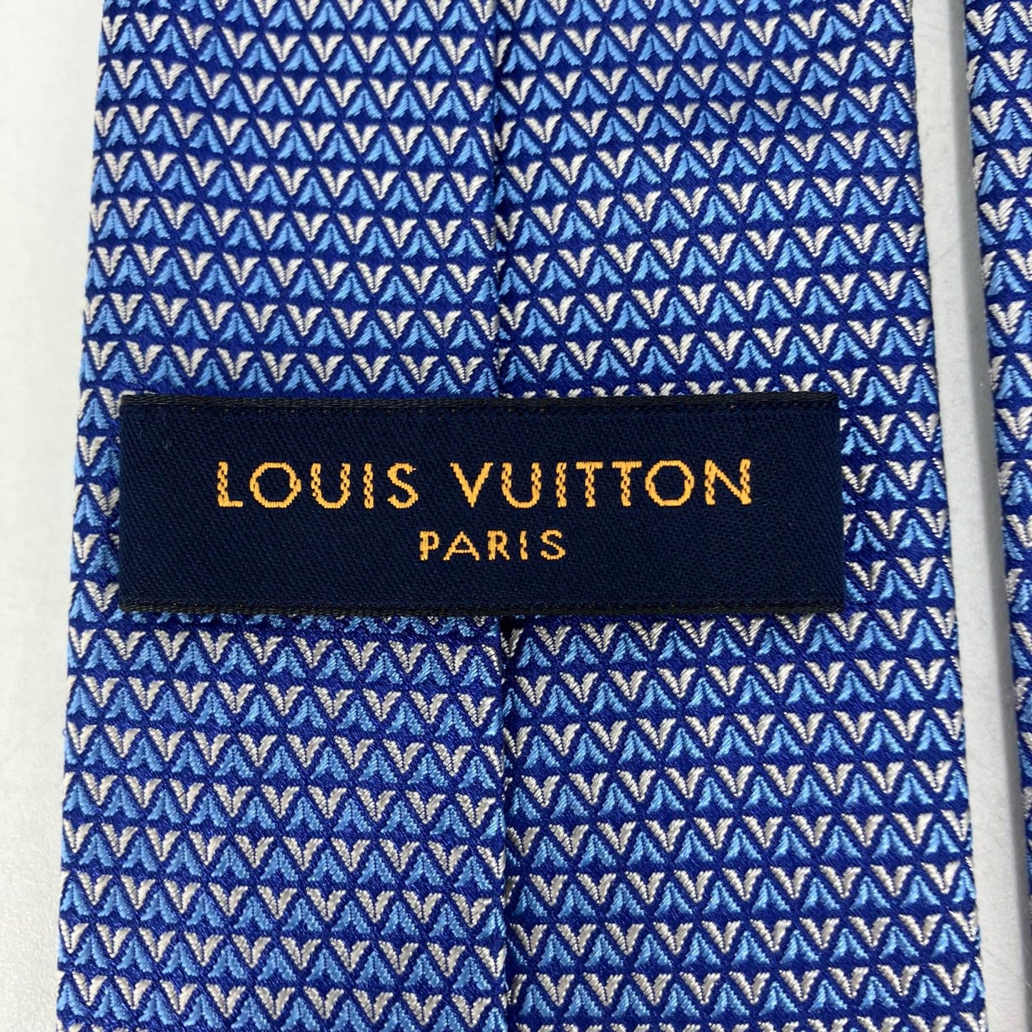 LOUIS VUITTON | ルイ・ヴィトン ネクタイ･ダイヤモンドブイ8CM ネクタイ M71200 ライトブルー【イオン広店】