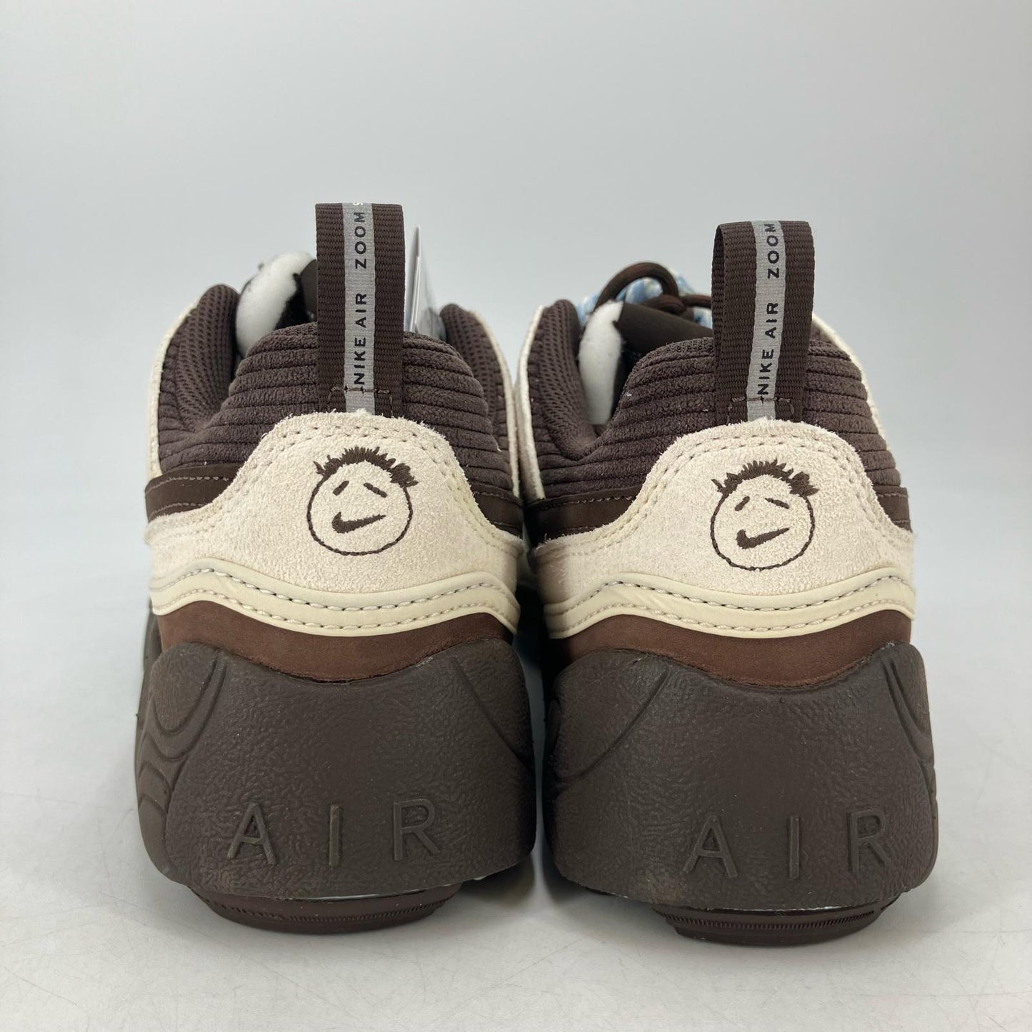 NIKE | ナイキ Travis Scott × Nike Zoom Field Jaxx スニーカー HQ3072-400 ブラウン 26cm【イオン広店】