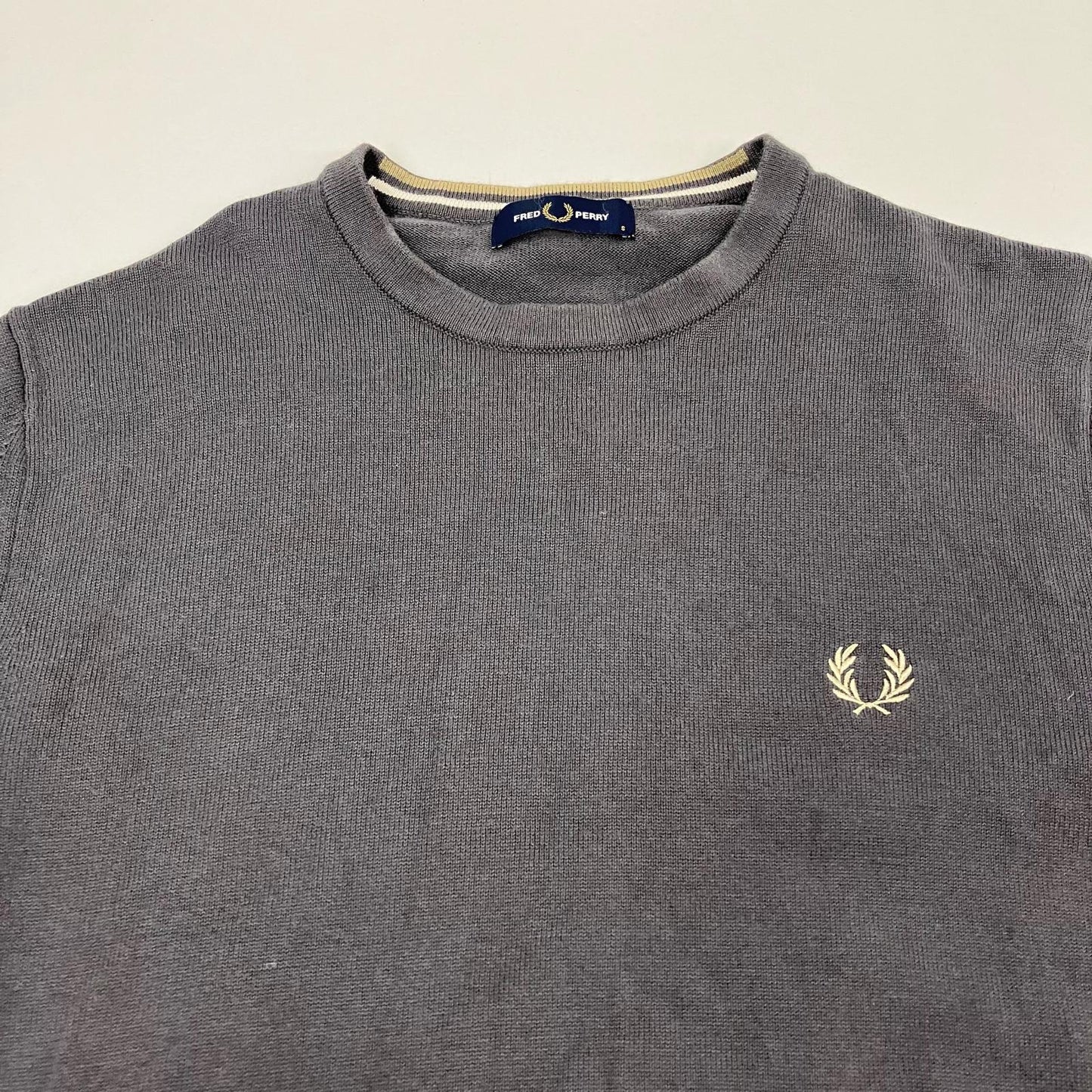 FRED PERRY | フレッドペリー CLASSIC CREW NECK JUMPER ニット K9601 グレー サイズ：S【イオン広店】