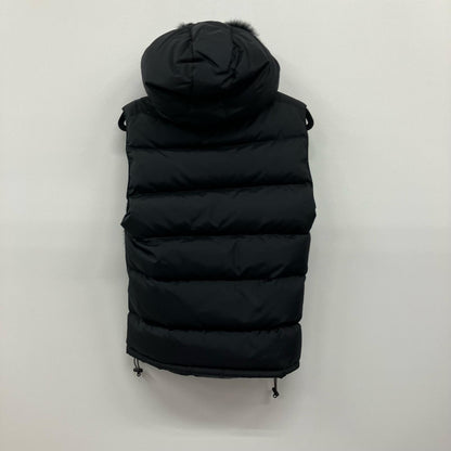 FEMME FATELE ダウンベスト F125-10020 ブラック サイズ：1【イオン広店】