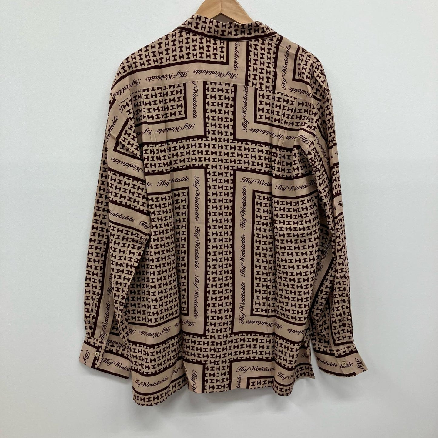 HUF | ハフ SCARF LS RESORT TOP 長袖シャツ サイズ：XL【イオン広店】
