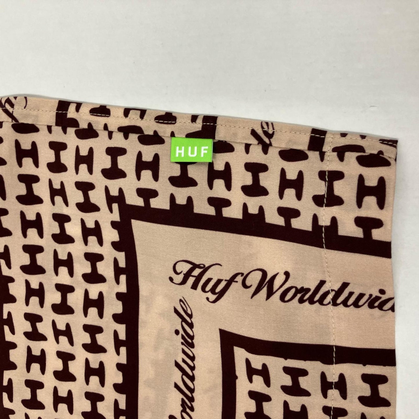 HUF | ハフ SCARF LS RESORT TOP 長袖シャツ サイズ：XL【イオン広店】