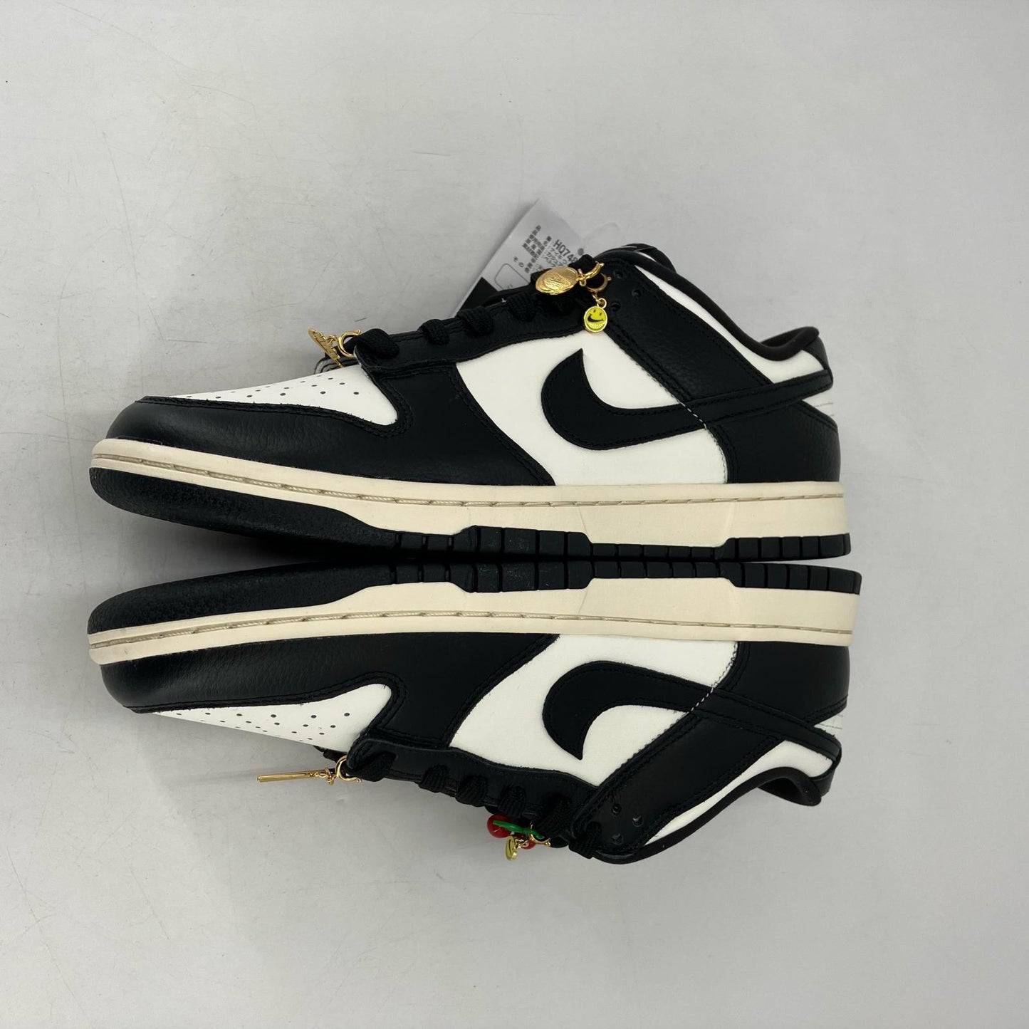 NIKE | ナイキ Dunk Low SE Women's スニーカー HQ7487-100 ブラック 26.5cm【イオン広店】